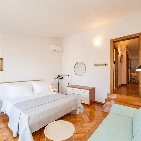 Seaside Garden Villa