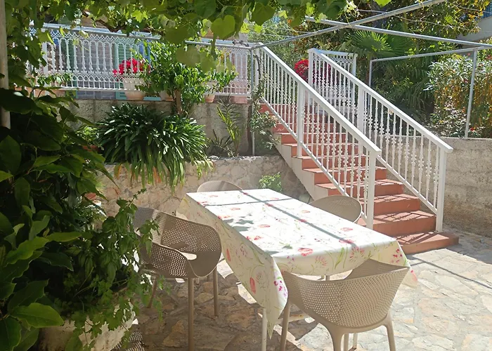 Seaside Garden Vila