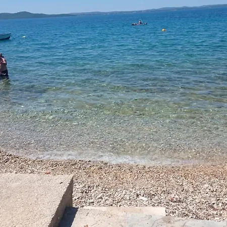 Seaside Garden *