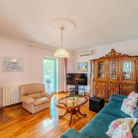 Seaside Garden * Kožino