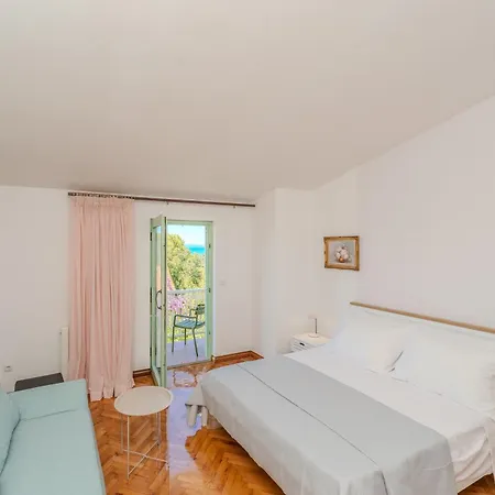 Seaside Garden * Kožino