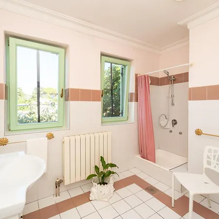 Seaside Garden Villa *