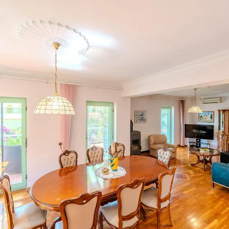 Seaside Garden Villa Kožino