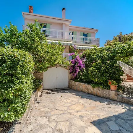 Seaside Garden * Kožino