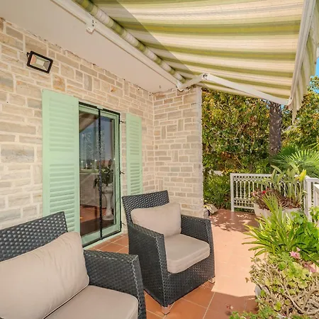 Seaside Garden Villa