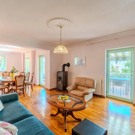 Villa Seaside Garden