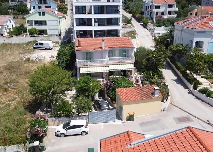 Vila Seaside Garden *