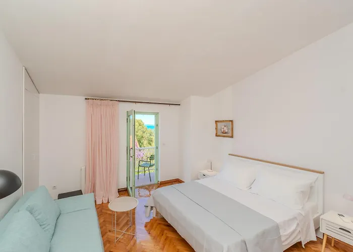 Seaside Garden * Kozino