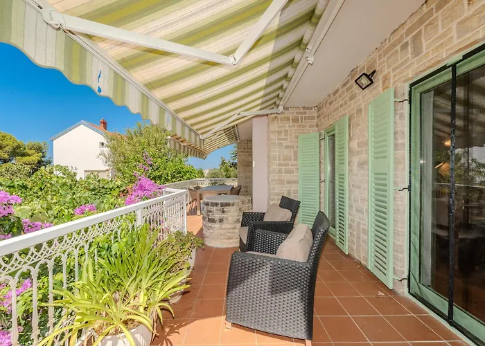 Seaside Garden Kozino